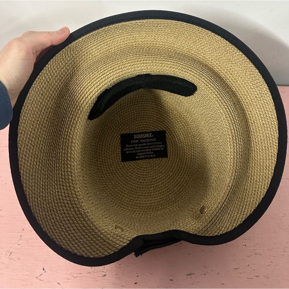 Eric Javits Wide Brimmed Packable Adjustable Ladies O/S Ribbon Straw Hat - Picture 3 of 4